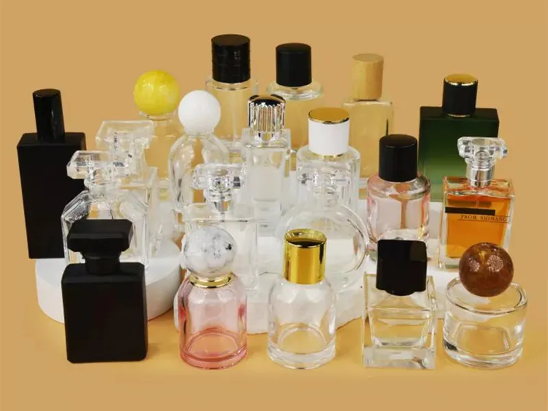 Waarom kopen mensen graag oude parfumflessen?